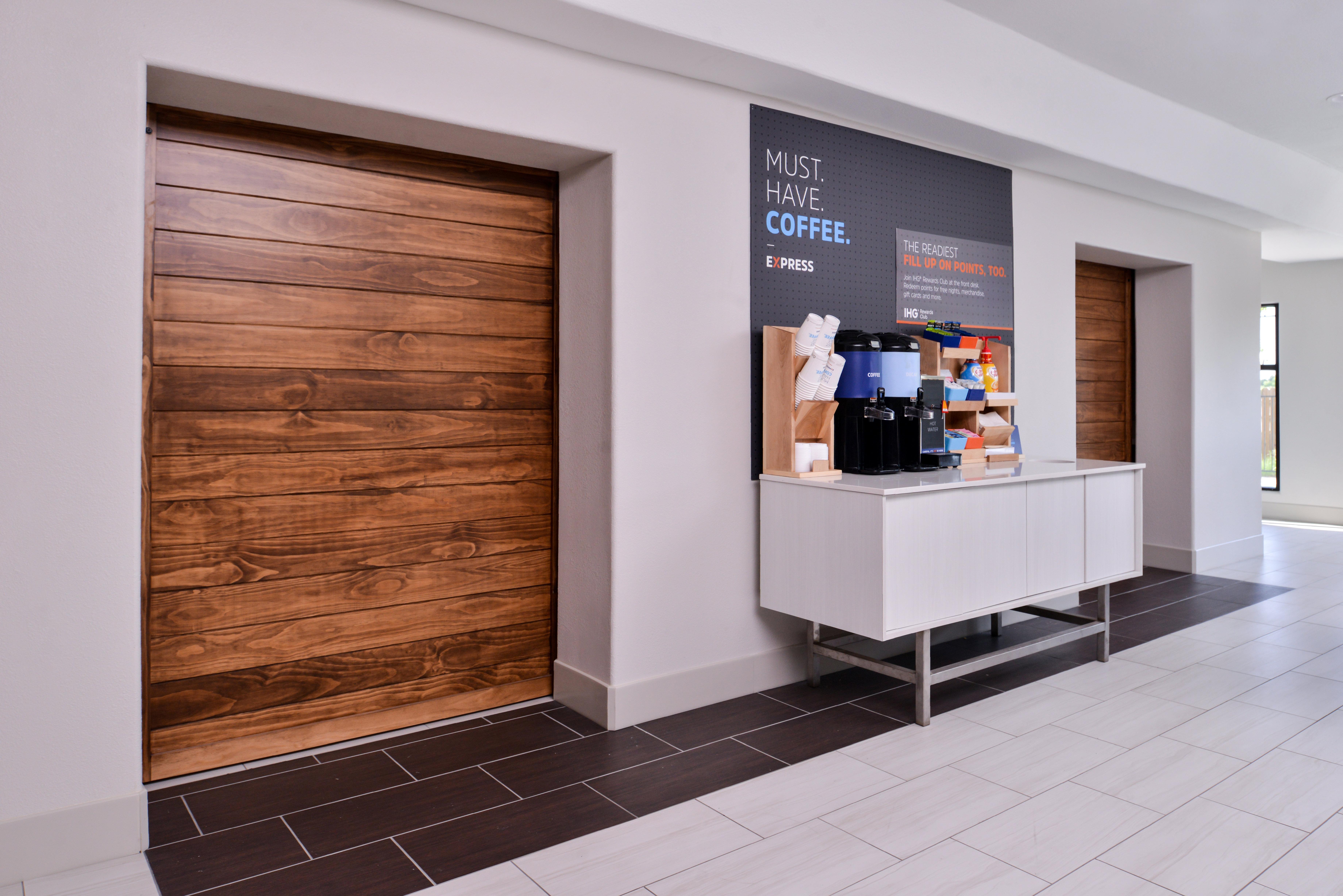 Holiday Inn Express Hotel & Suites Elgin By Ihg Zewnętrze zdjęcie