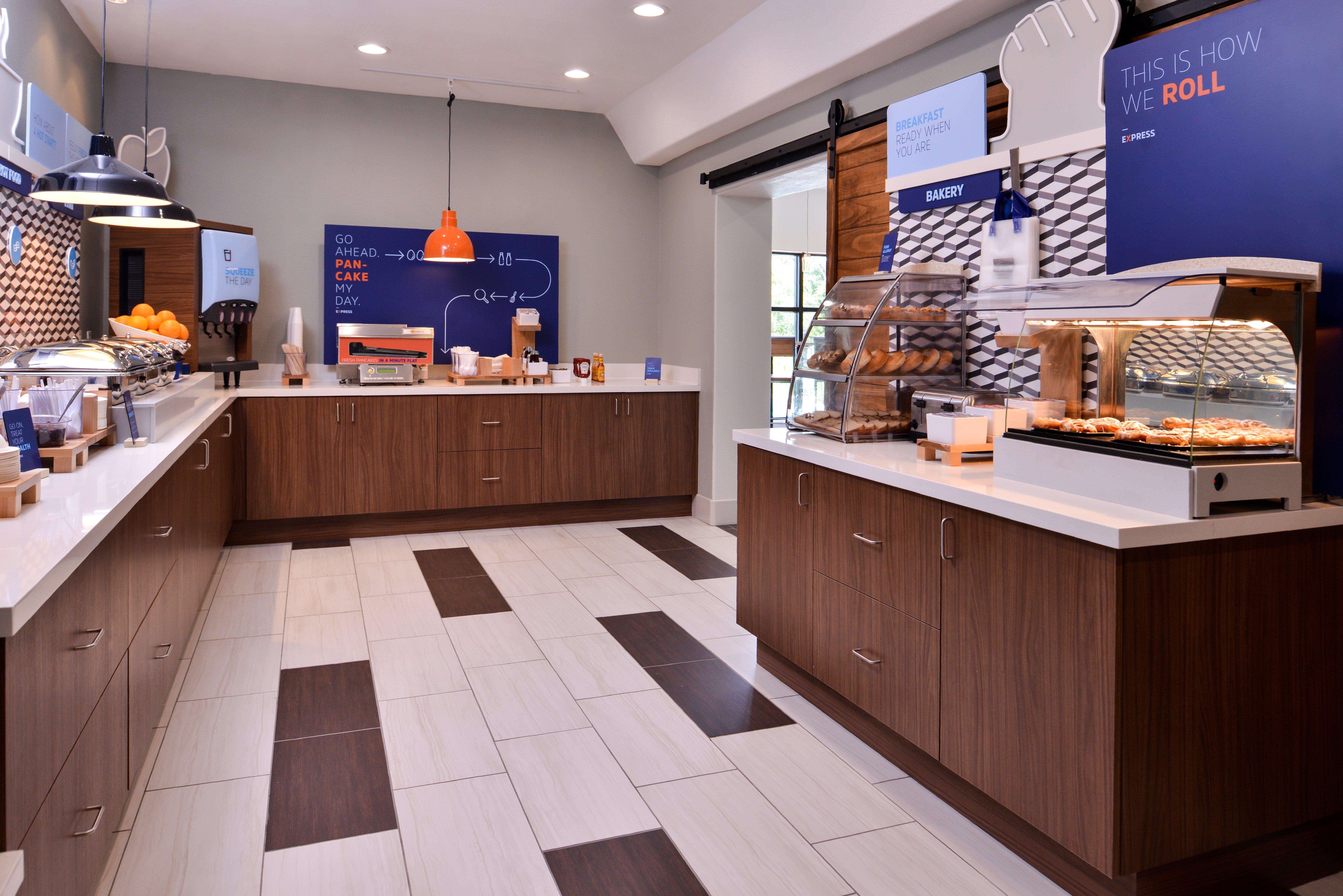 Holiday Inn Express Hotel & Suites Elgin By Ihg Zewnętrze zdjęcie