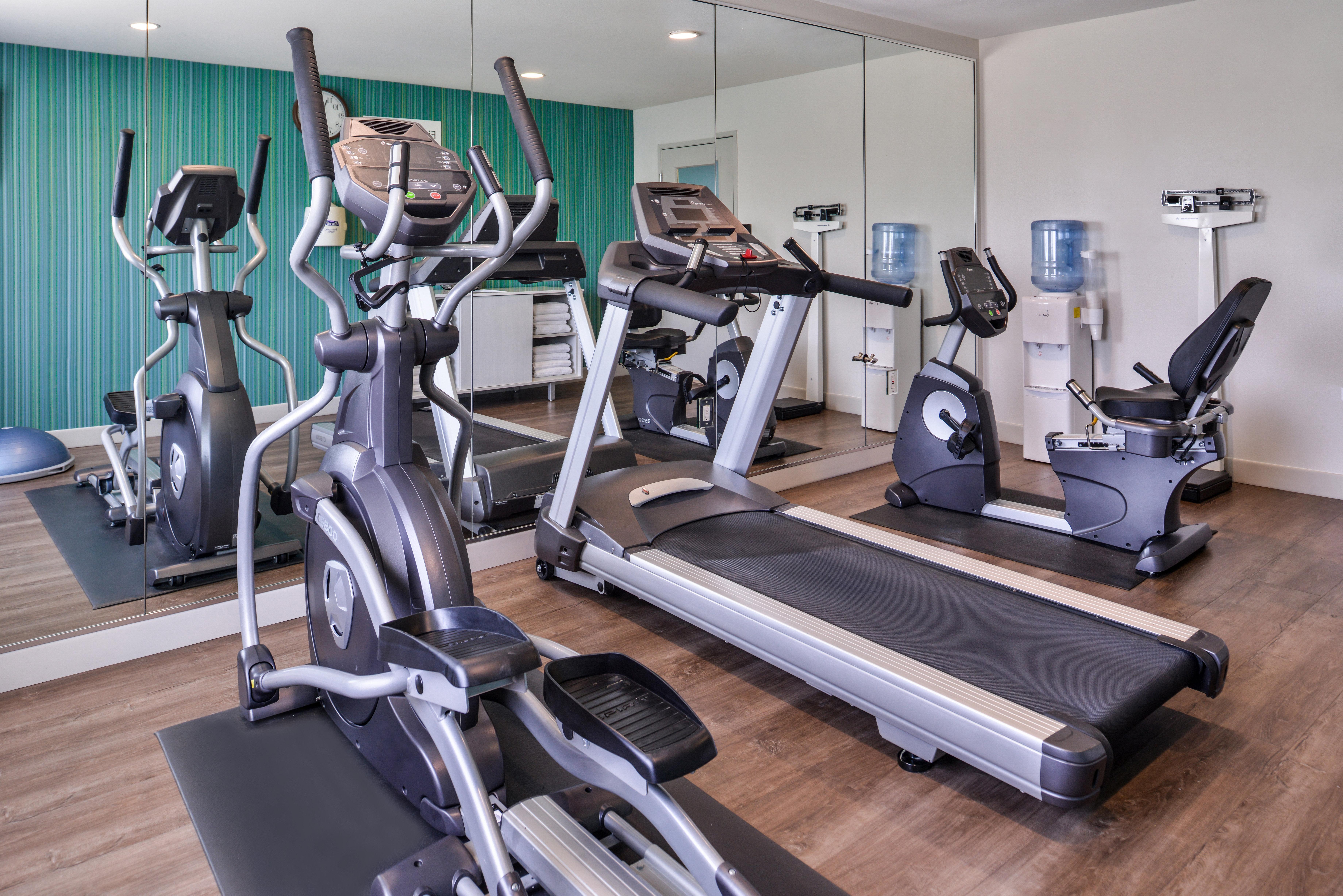 Holiday Inn Express Hotel & Suites Elgin By Ihg Zewnętrze zdjęcie