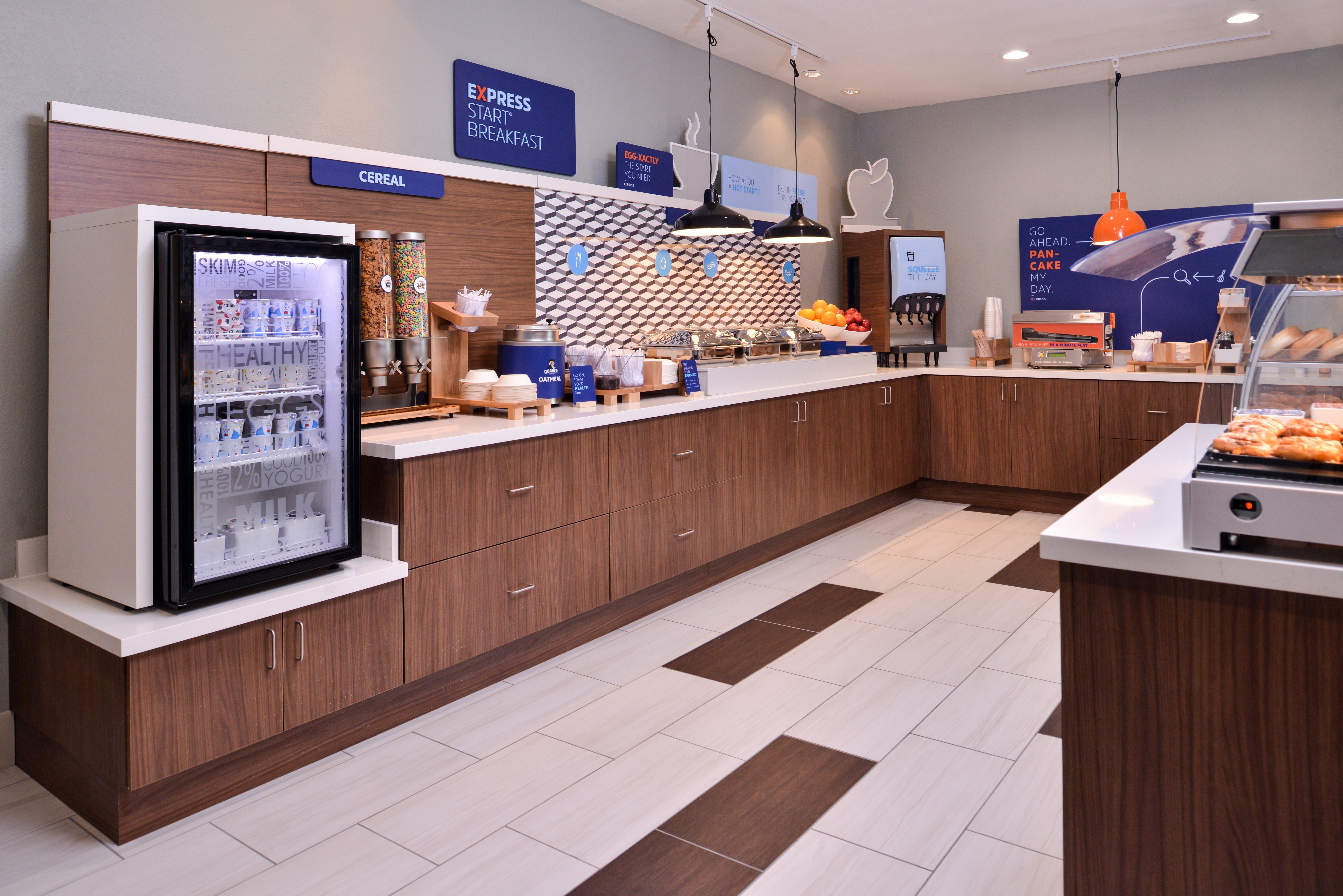 Holiday Inn Express Hotel & Suites Elgin By Ihg Zewnętrze zdjęcie