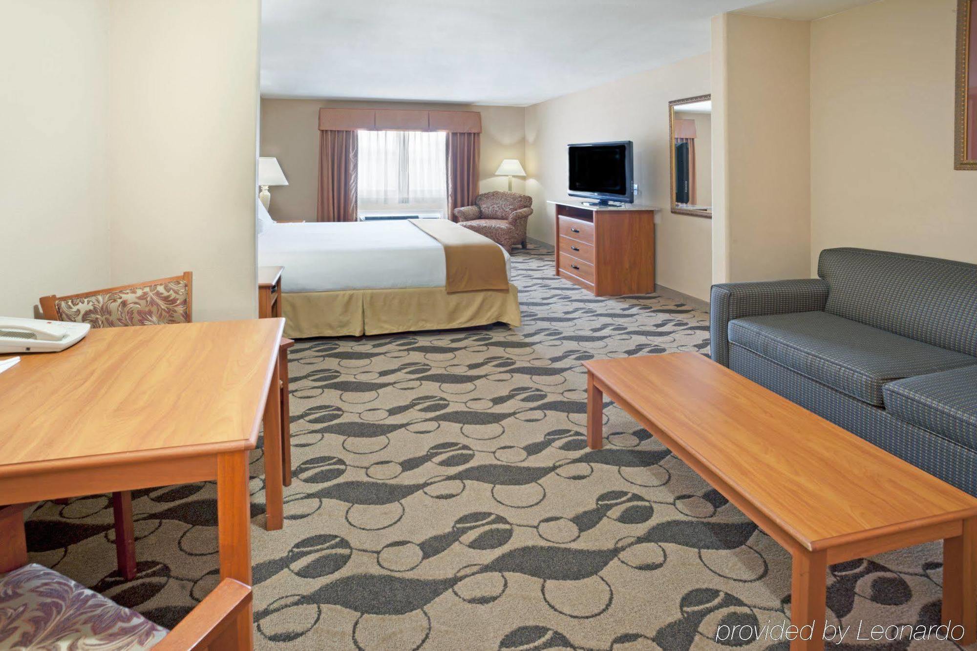 Holiday Inn Express Hotel & Suites Elgin By Ihg Pokój zdjęcie