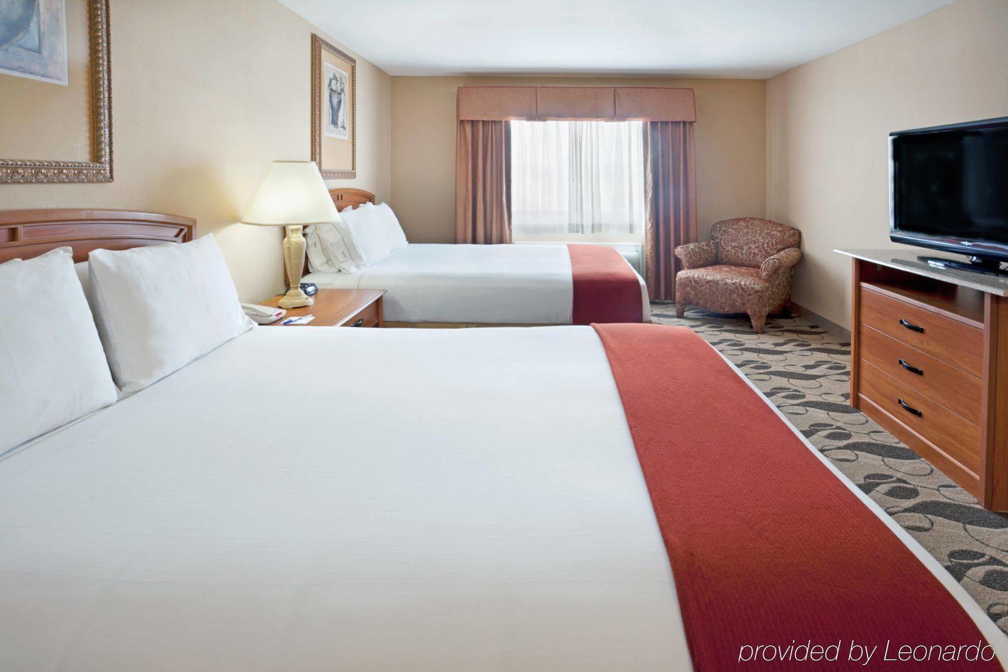 Holiday Inn Express Hotel & Suites Elgin By Ihg Zewnętrze zdjęcie